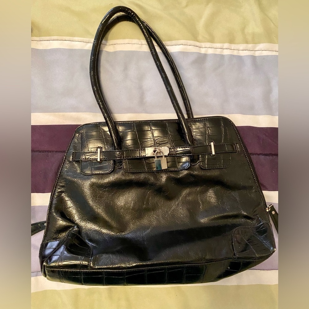 VGUC Naturalizer dark  brown purse